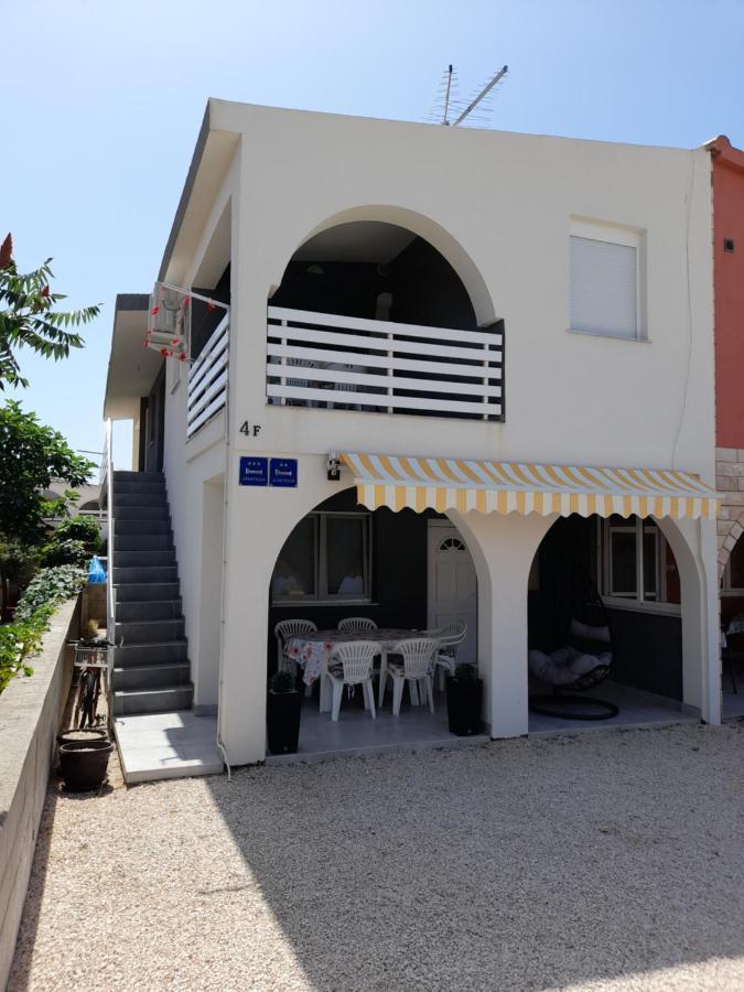 Apartmani Plesa 维尔 外观 照片