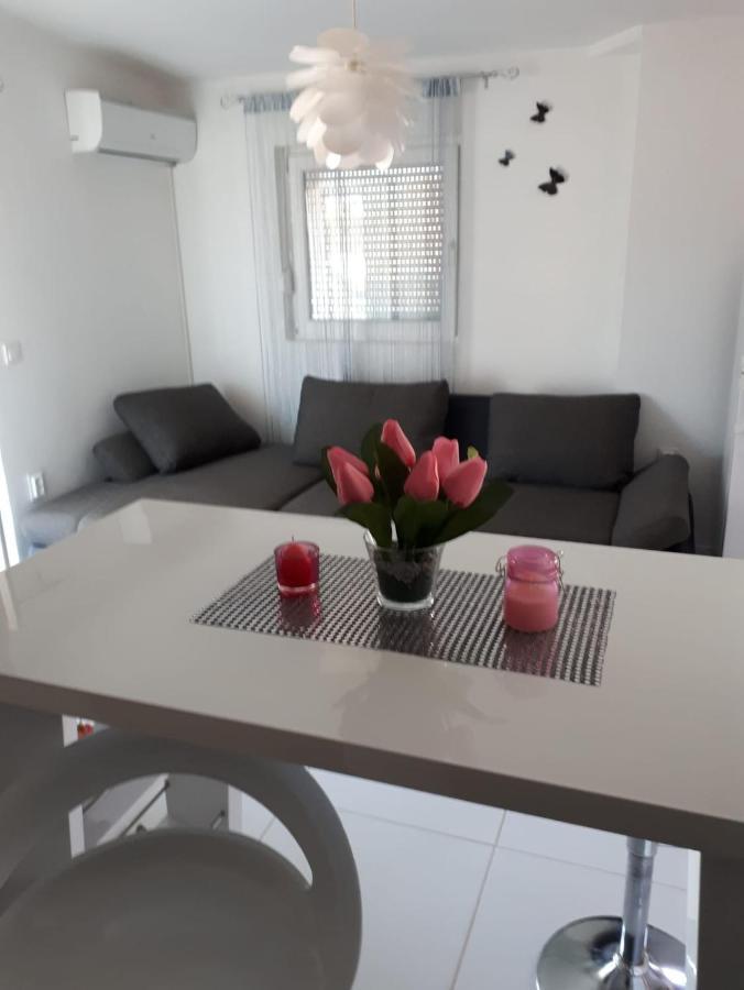 Apartmani Plesa 维尔 外观 照片