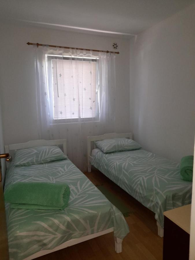 Apartmani Plesa 维尔 外观 照片
